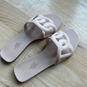 Hermes Aloha Sandal sz 39 / US 9